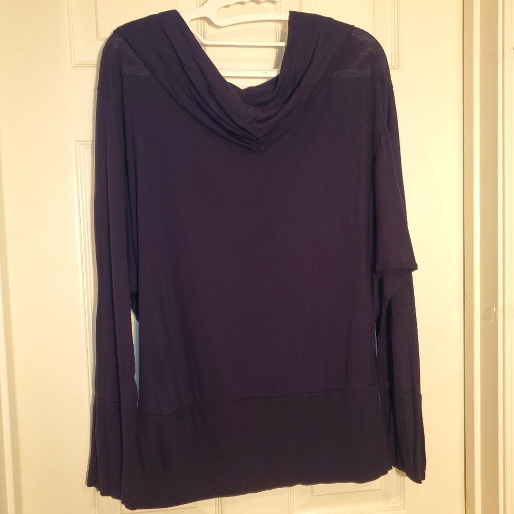 Cowl Neck Plum Mossimo Tunic, Fitted sleeves at wrists, Size Medium, Stretchy